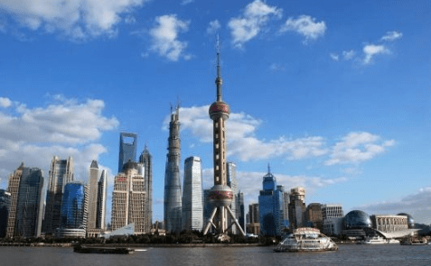 魔都之光，上海的魅力之旅