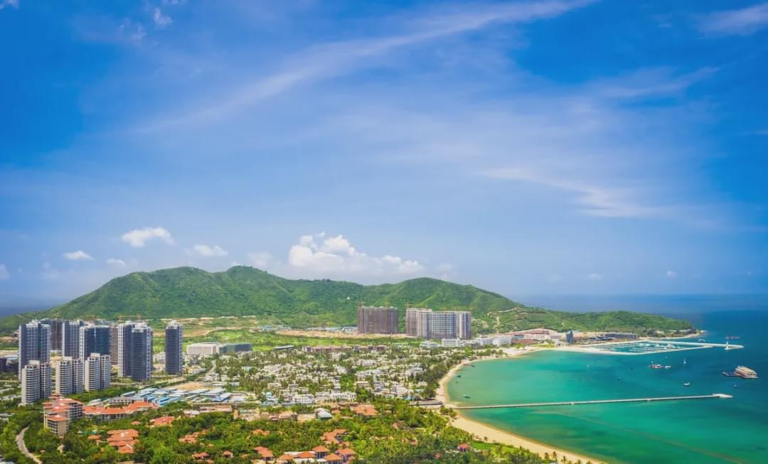 海南，热带魅力的璀璨天堂！🌴